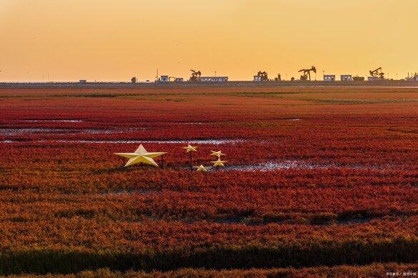 Du lịch mùa thu: Ngắm biển đỏ Panjin Trung Quốc