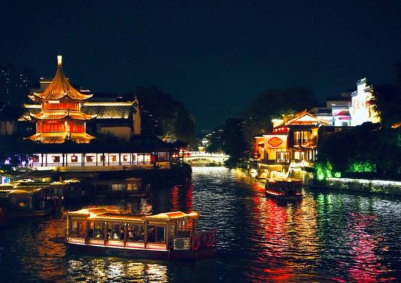 Hướng dẫn viên du lịch Nam Kinh - cố đô cũ của đất nước Trung Hoa